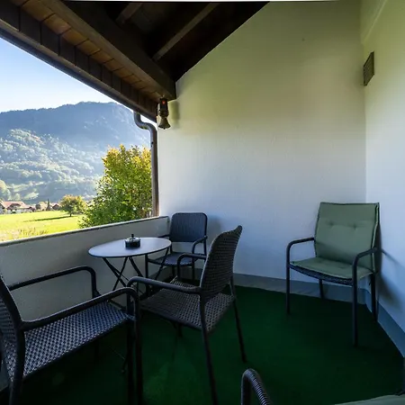 Alpine View With Balcony Near Interlaken